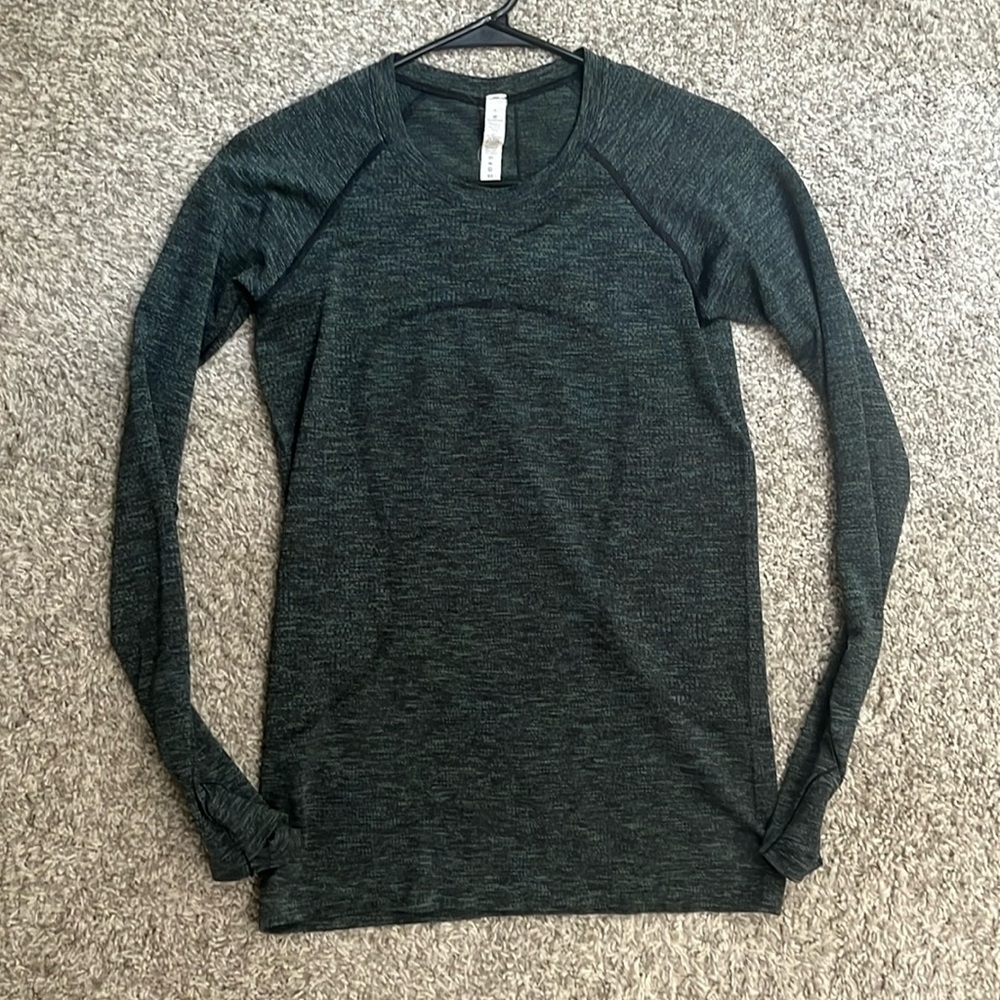 Lululemon Swiftly Long Sleeve Top - Size 6